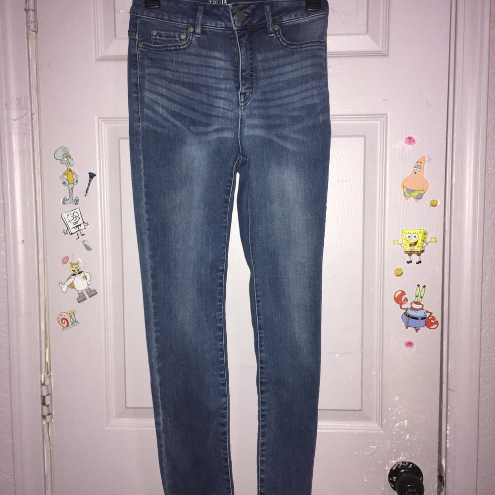 Classic Blue Women’s Skinny Jeans